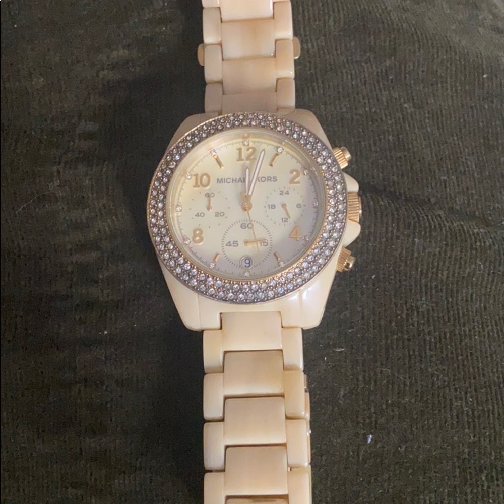 Pre-Owned MICHAEL KORS WRISTWATCH MK5524